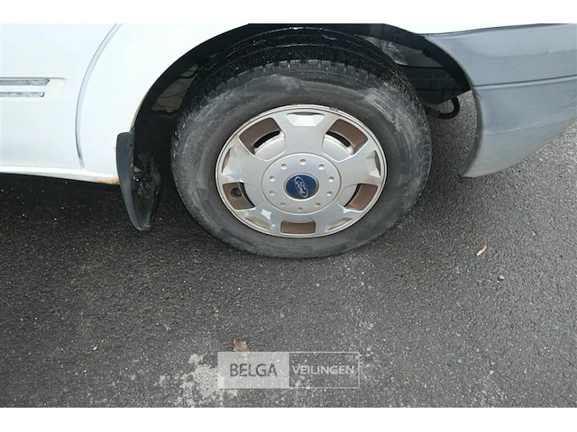Ford transit lichte vrachtwagen - afbeelding 19 van  27