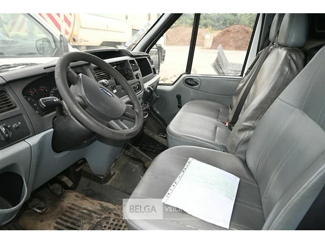 Ford transit lichte vrachtwagen - afbeelding 12 van  20