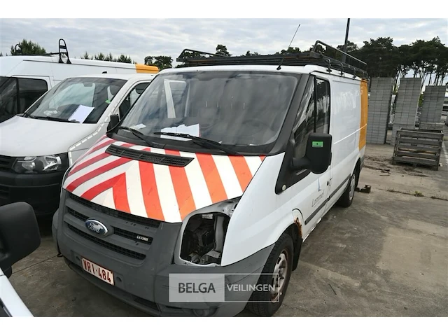 Ford transit lichte vrachtwagen - afbeelding 13 van  20