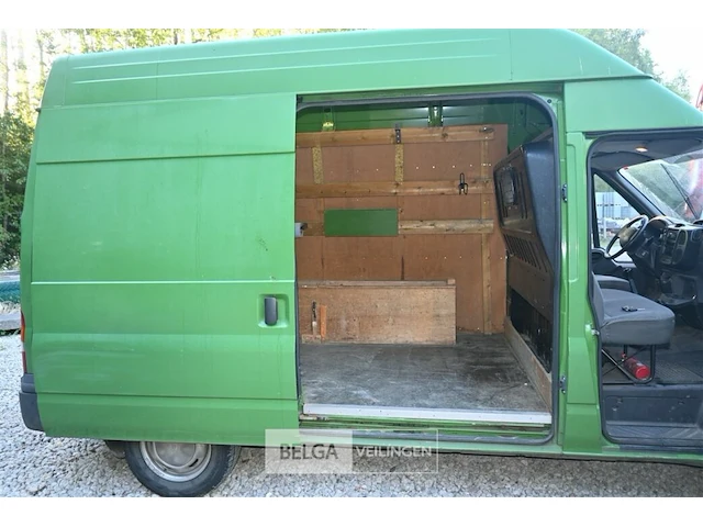 Ford transit lichte vrachtwagen - afbeelding 18 van  26