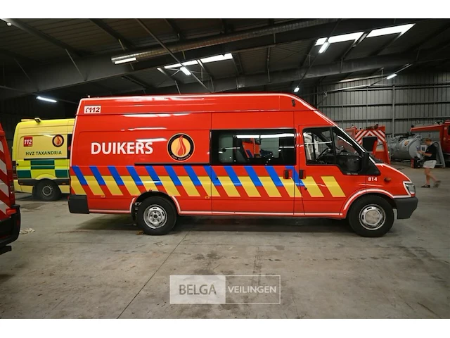 Ford transit lichte vrachtwagen - afbeelding 18 van  30