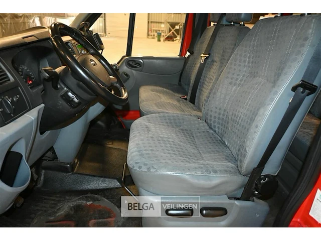 Ford transit lichte vrachtwagen - afbeelding 26 van  26