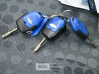 Ford transit mini-bus - afbeelding 16 van  17