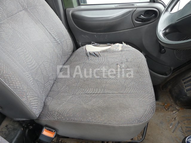 Ford transit pick-up vrachtwagen (2017-112.942 km) - afbeelding 18 van  30