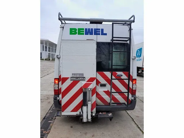 Ford transit van 330m 2011 - afbeelding 2 van  4