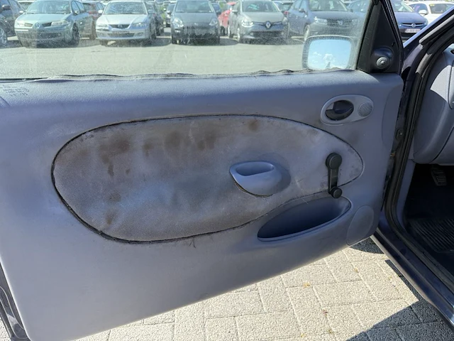 Ford,fiesta,1998 - afbeelding 28 van  31