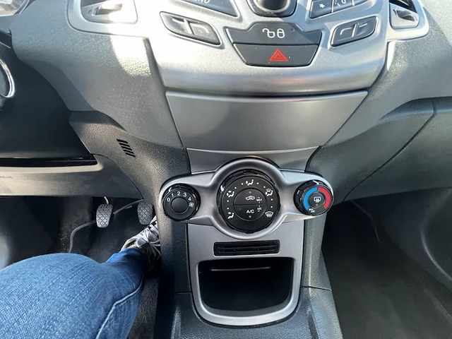 Ford,fiesta,2010 - afbeelding 2 van  24