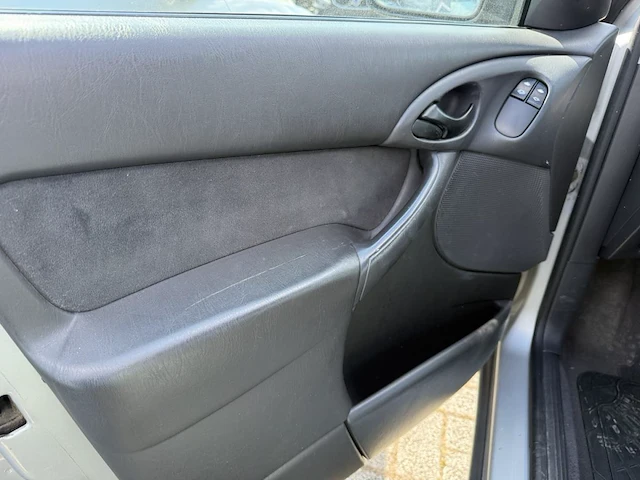 Ford,focus,2000 - afbeelding 26 van  29