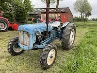 Fordson delta oldtimer tractor - afbeelding 1 van  10