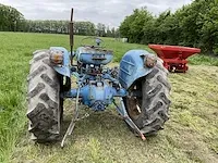 Fordson delta oldtimer tractor - afbeelding 3 van  10