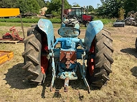 Fordson powermajor tweewielaangedreven landbouwtractor - afbeelding 11 van  16