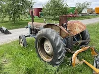 Fordson super dexta oldtimer tractor - afbeelding 8 van  14