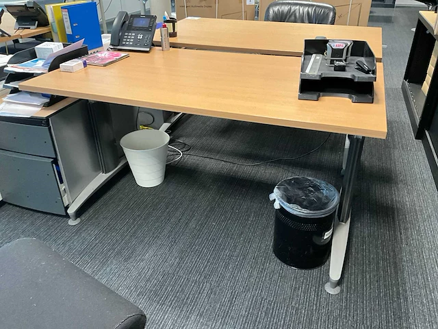 Formica houten bureauopstelling schärf - afbeelding 9 van  11