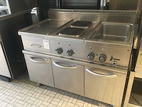 Fornuis met bainmarie