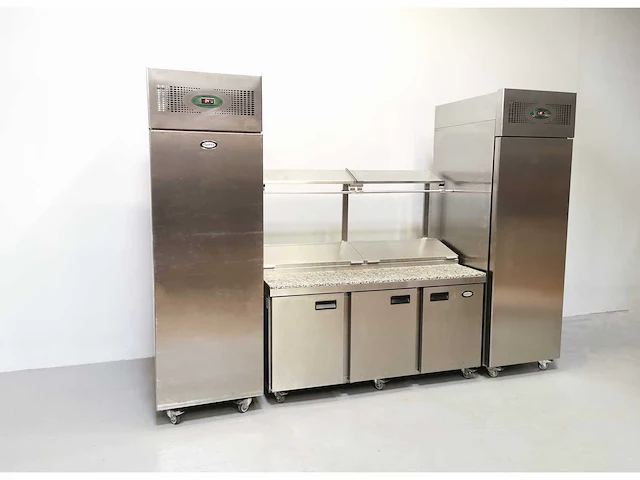 Foster - fps3gr/epro26bs - gekoelde tafel met koelkast en vriezer - afbeelding 2 van  2