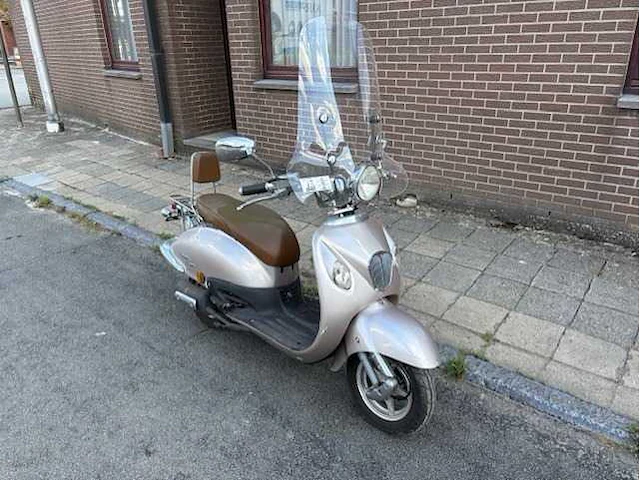 Fosti - scooter - afbeelding 3 van  16