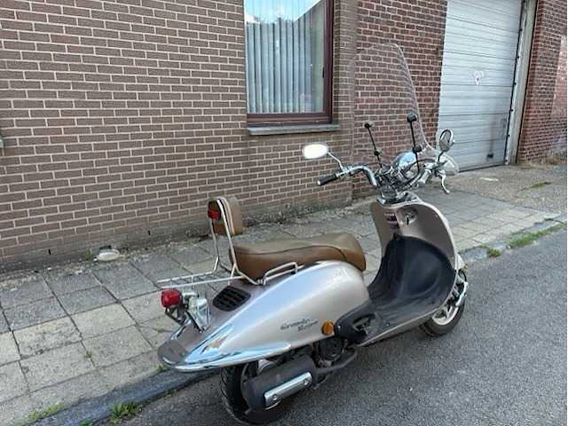 Fosti - scooter - afbeelding 6 van  16