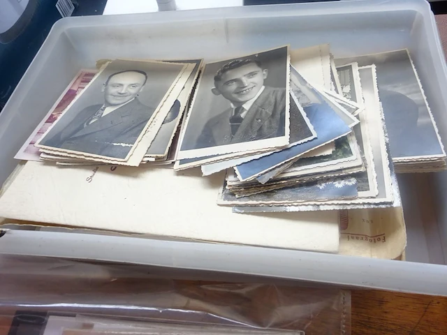 Fotoalbum, doos met oude foto's west-vlaanderen - afbeelding 1 van  2