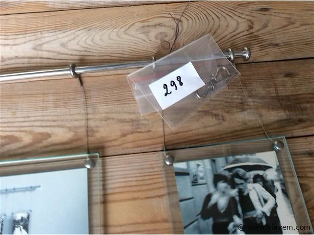 Fotokader - afbeelding 2 van  2