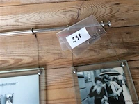 Fotokader - afbeelding 2 van  2