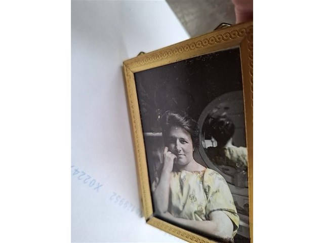 Fotokader - afbeelding 2 van  2