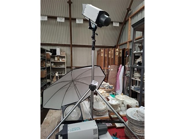 Fotomateriaal - afbeelding 7 van  7