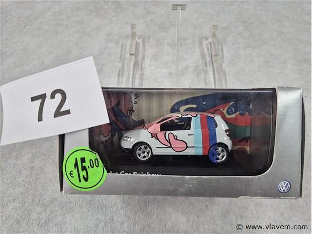 Fox art car rainbow - afbeelding 1 van  3