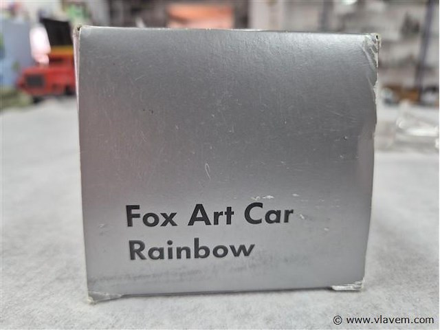 Fox art car rainbow - afbeelding 3 van  3