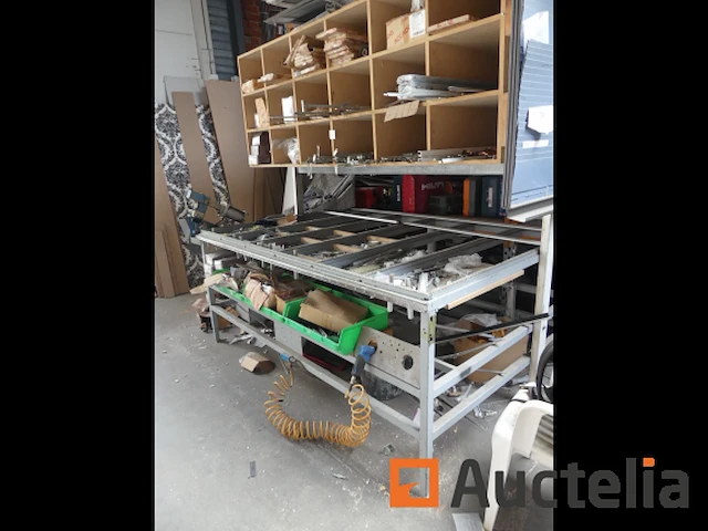 Frame en hardware montagetafel voor pvc - afbeelding 1 van  13