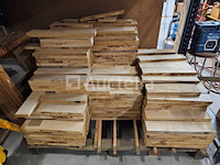 Frans eiken faux quatier en achterwand ± 0,80 m3 - afbeelding 1 van  1