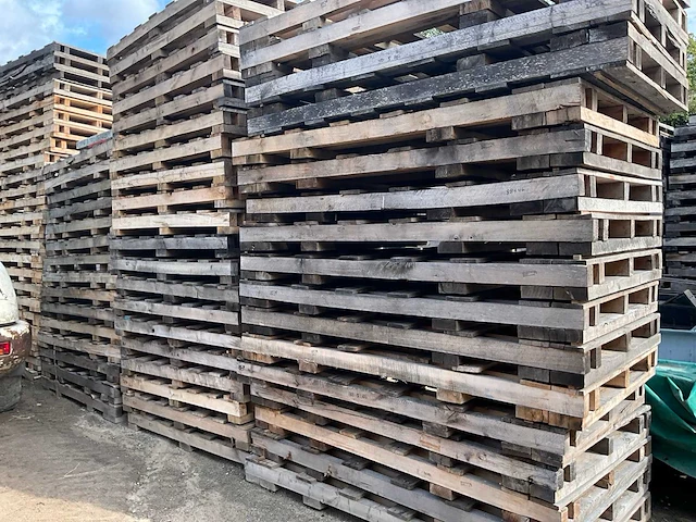 Franse eik pallets - afbeelding 1 van  1
