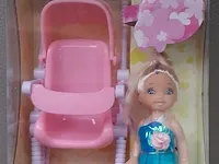 Free and easy pop met poppenwagen 10 cm roze/lila - afbeelding 1 van  3