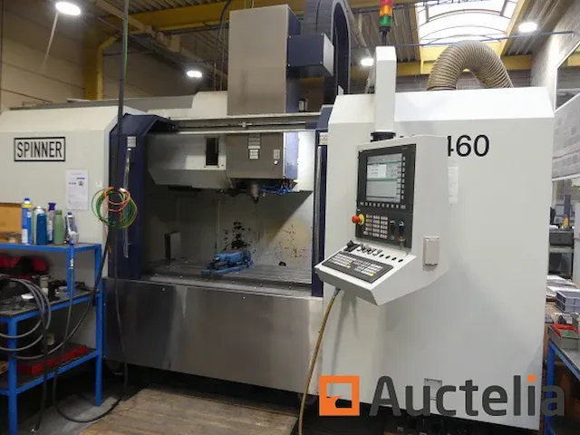 Freesmachine 3-assige cnc met transportband spinner vc1460s - afbeelding 14 van  32