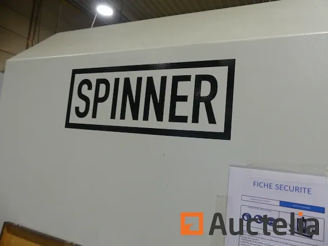 Freesmachine 3-assige cnc met transportband spinner vc1460s - afbeelding 12 van  32