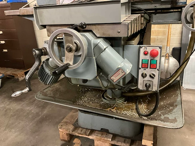 Freesmachine kondia kp90 - afbeelding 7 van  13