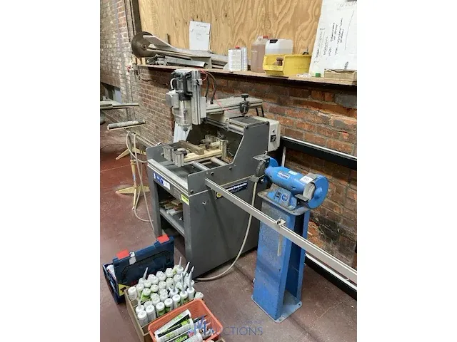 Freesmachine p macchine - afbeelding 1 van  5