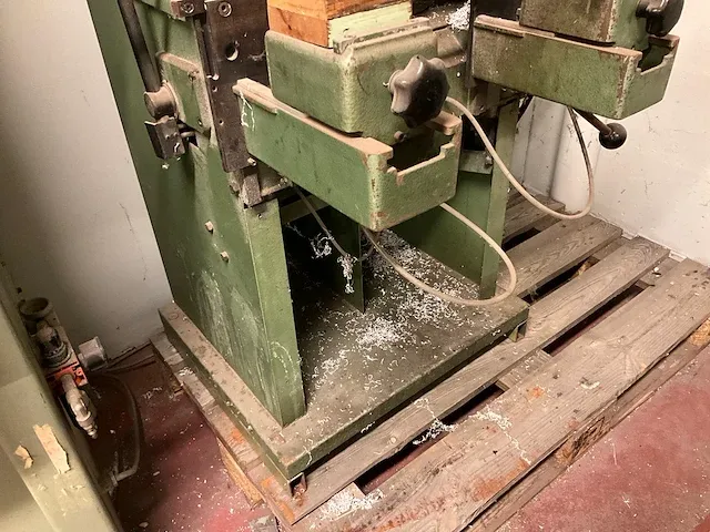 Freesmachine rotoc kf 158 - afbeelding 6 van  8