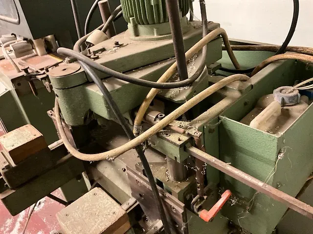 Freesmachine rotoc kf 158 - afbeelding 8 van  8