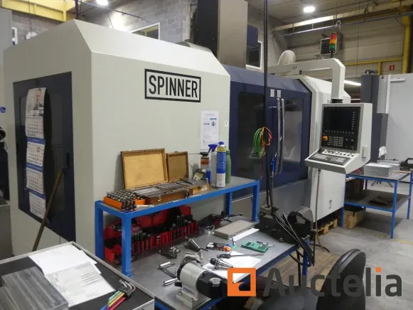 Freesmachines, kolomboormachines en apparatuur verschillend
