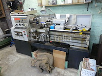 Freesmachines voor draaibanken met zaagmachines voor gereedschap