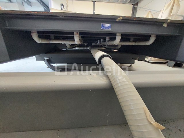 Freestafel freesmachine multicam 5000 series - afbeelding 18 van  29