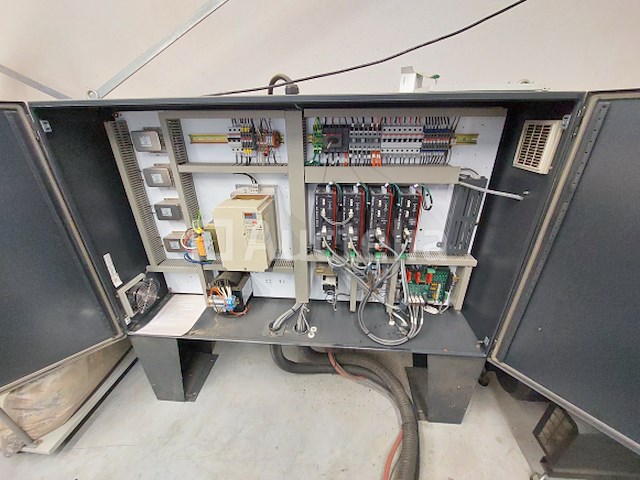 Freestafel freesmachine multicam 5000 series - afbeelding 29 van  29