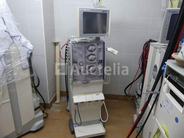 Fresenius 5008 dialyse generator - afbeelding 1 van  17