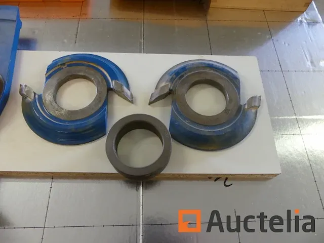 Frezen set en gereedschappen voor houtbewerkingsmachine - afbeelding 2 van  11