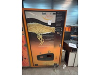 Frietautomaat - just fries - verkoopautomaat - afbeelding 4 van  5