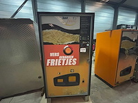 Frietautomaat - just fries - verkoopautomaat - afbeelding 2 van  5