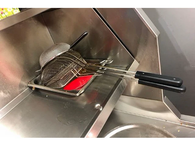 Frietstoof professionele hegro revolution van hr barwanden friteuse op gas - afbeelding 15 van  17