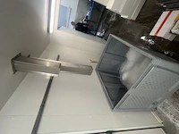Frigo cel isobar met ijsmachine ingewerkt - afbeelding 4 van  12