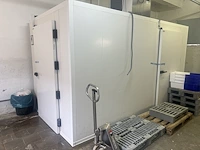 Frigo cel isobar met ijsmachine ingewerkt