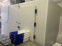 Frigo cel isobar met ijsmachine ingewerkt - afbeelding 10 van  12